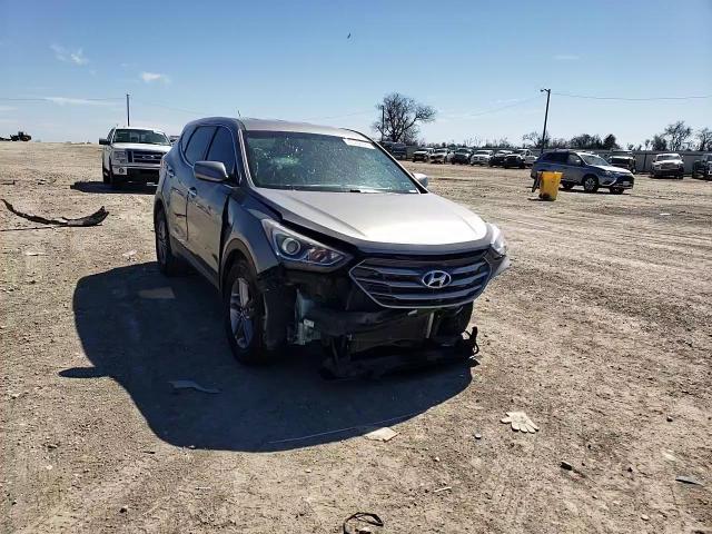 2018 Hyundai Santa Fe - Image 11