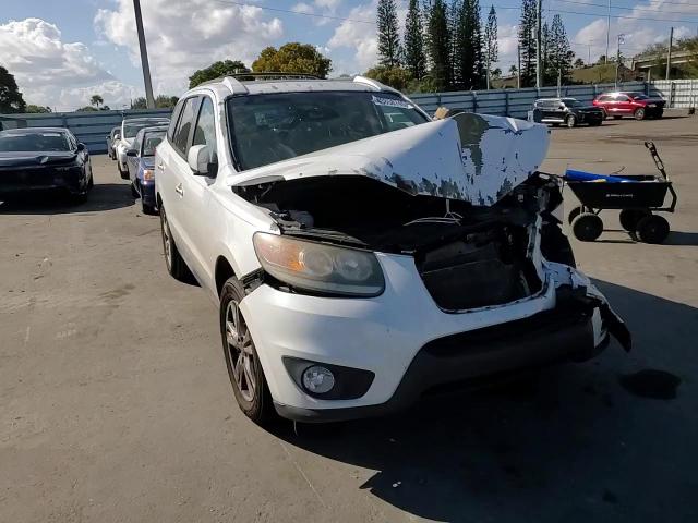 2012 Hyundai Santa Fe - Image 12