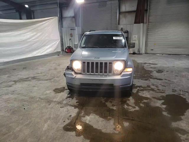 2012 Jeep Liberty (North America) - Image 12