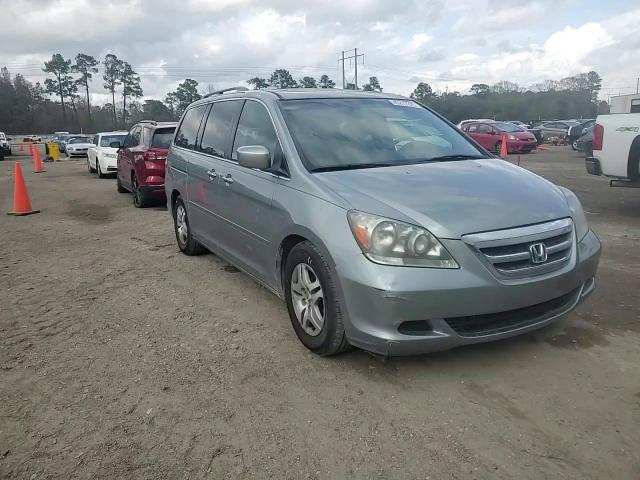 2005 Honda Odyssey - Image 11