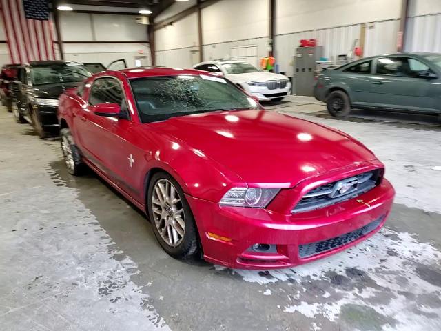 2013 Ford Mustang - Image 10