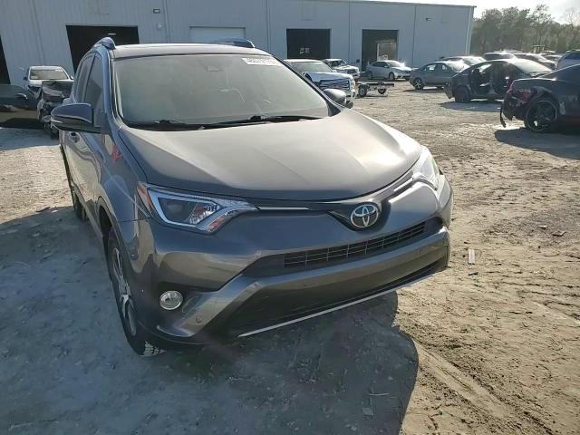 2017 Toyota RAV 4 - Image 11