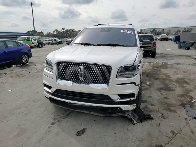2019 Lincoln Navigator - Image 15