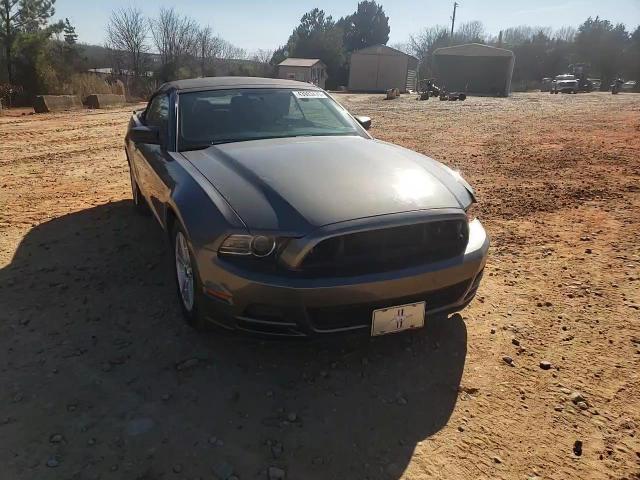 2013 Ford Mustang - Image 11