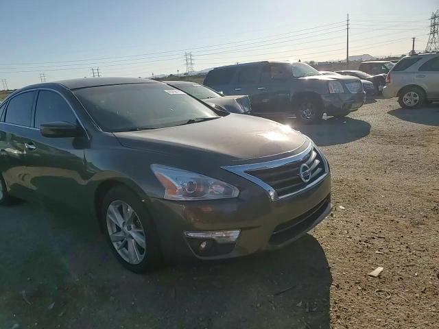2015 Nissan Altima - Image 10