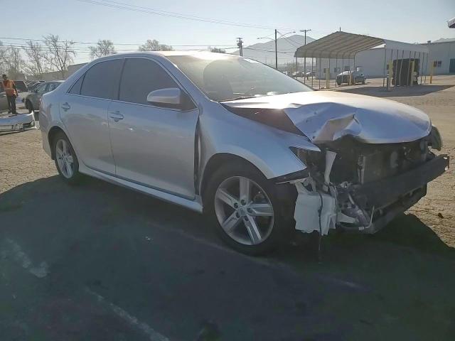2013 Toyota Camry - Image 11