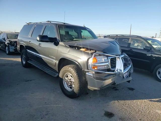 2003 GMC Yukon - Image 11