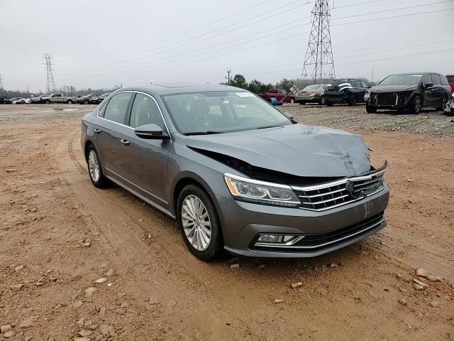 2017 Volkswagen Passat - Image 11