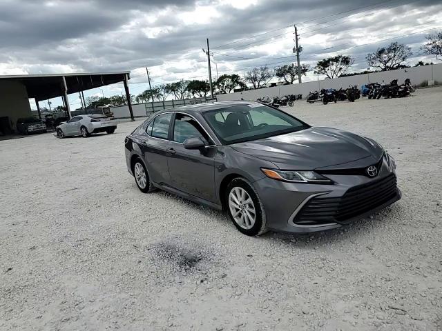 2021 Toyota Camry - Image 13