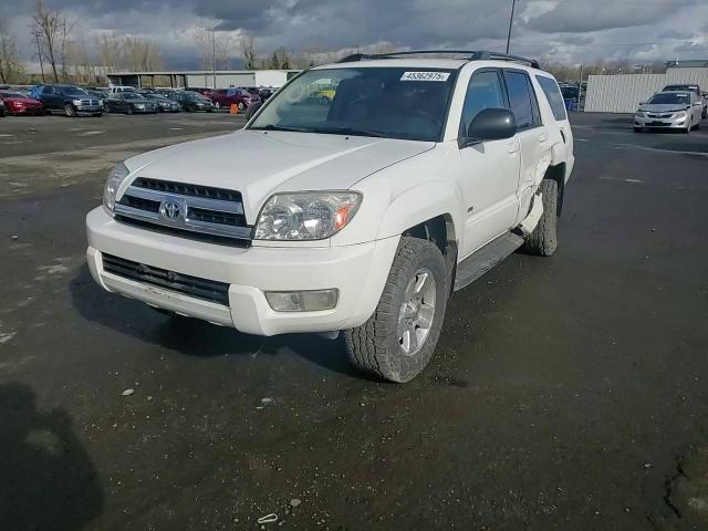 2005 Toyota 4Runner - Image 12