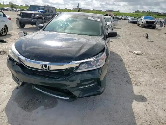 2016 Honda Accord - Image 11