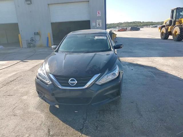 2016 Nissan Altima - Image 13