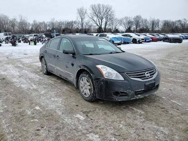 2012 Nissan Altima - Image 10