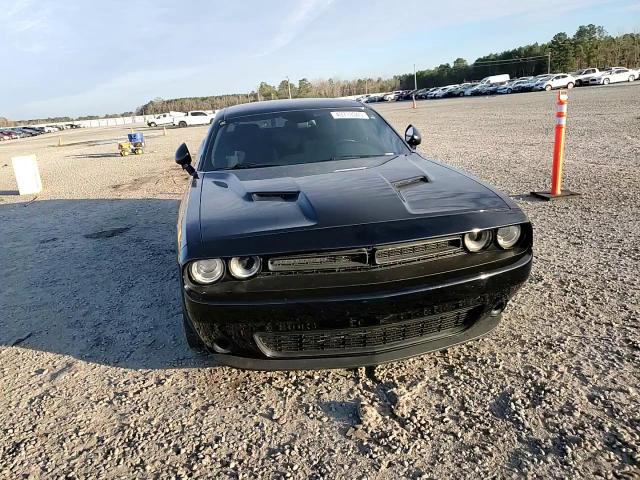 2015 Dodge Challenger - Image 10