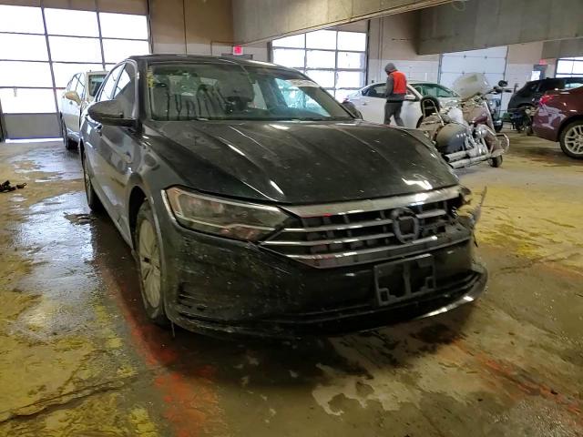 2019 Volkswagen Jetta - Image 10