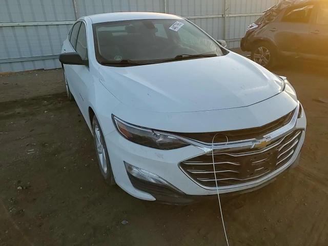 2022 Chevrolet Malibu - Image 10