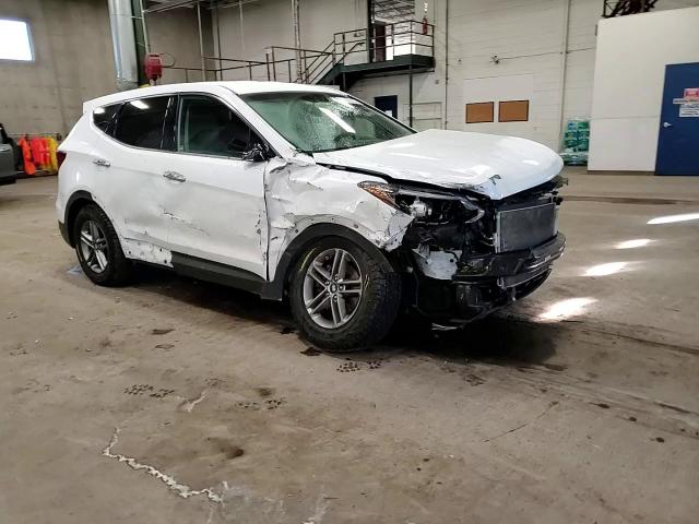 2017 Hyundai Santa Fe - Image 12