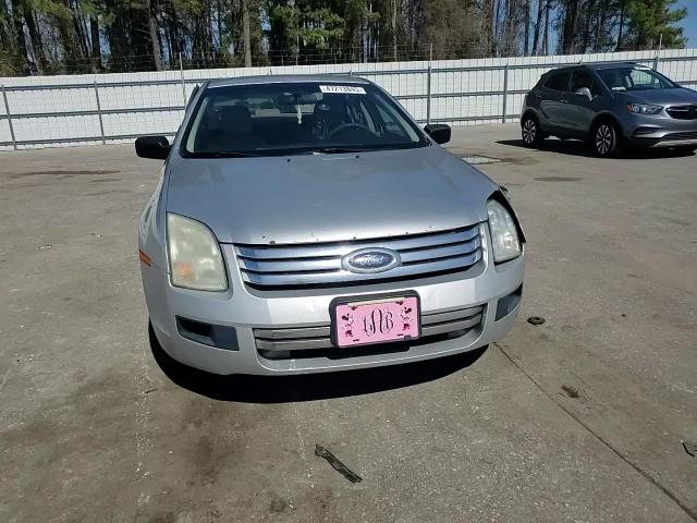2009 Ford Fusion - Image 11