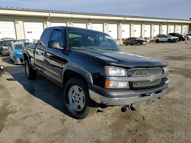 2005 Chevrolet Silverado - Image 11