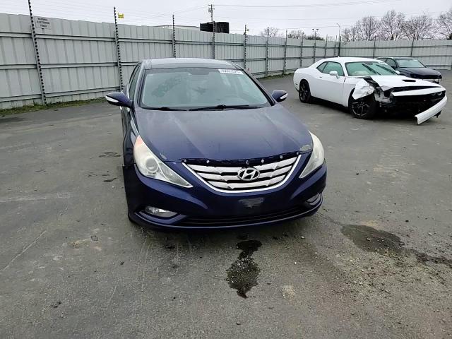 2012 Hyundai Sonata - Image 10