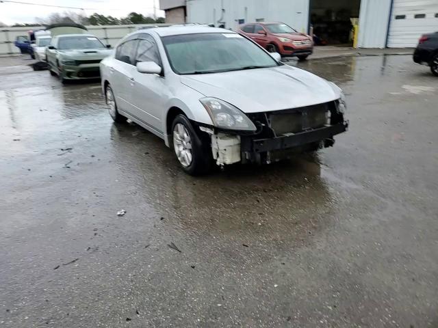 2012 Nissan Altima - Image 14