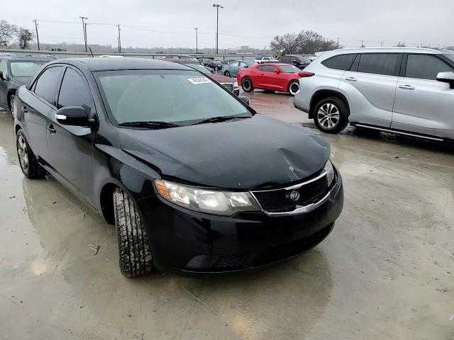 2010 Kia Forte - Image 11