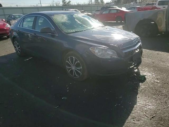 2010 Chevrolet Malibu - Image 11