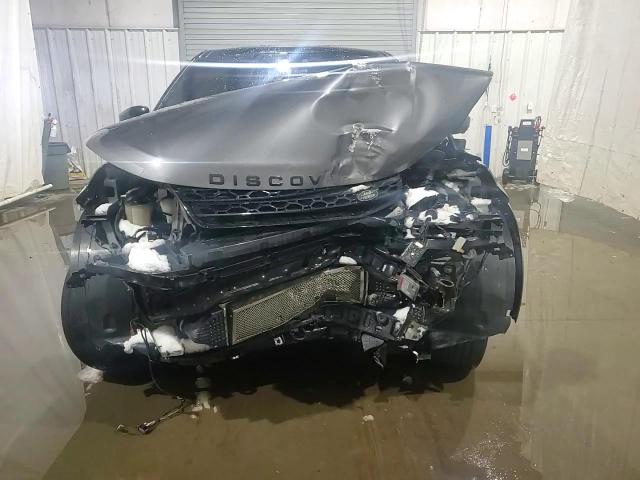 2017 Land Rover Discovery - Image 12