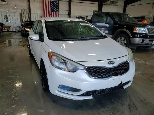 2016 Kia Forte - Image 13