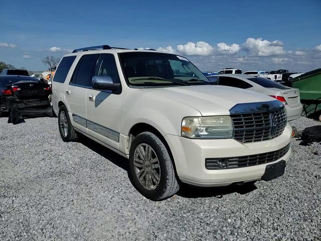 2008 Lincoln Navigator - Image 12