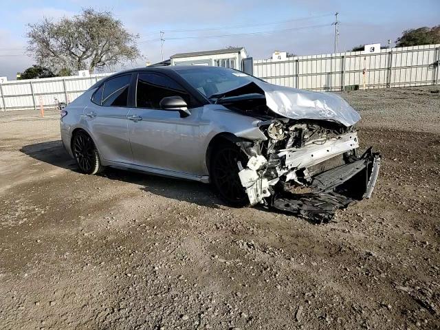 2018 Toyota Camry - Image 11