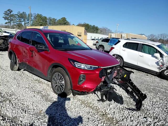 2023 Ford Escape - Image 14