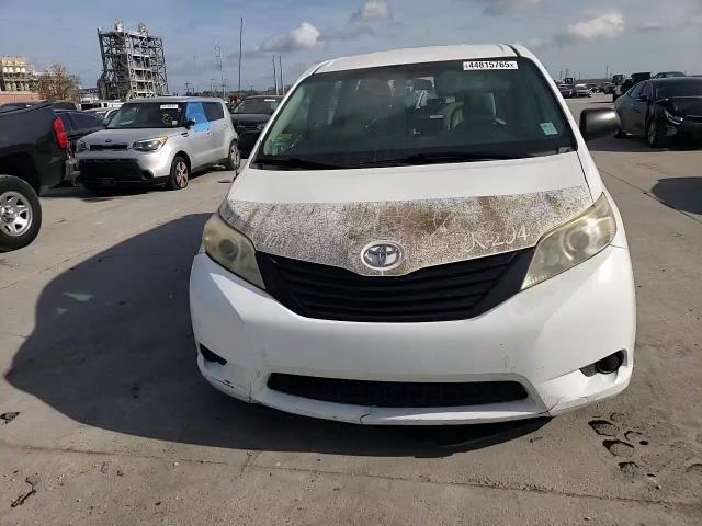 2014 Toyota Sienna - Image 12