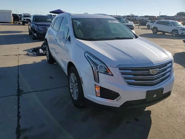 2018 Cadillac XT5 - Image 15