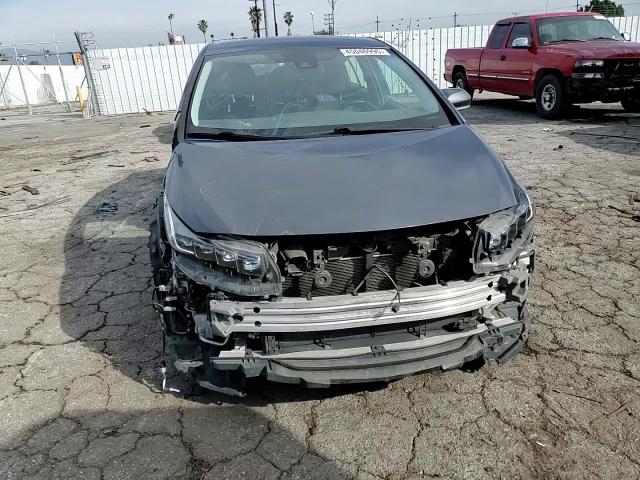 2019 Toyota Prius - Image 11