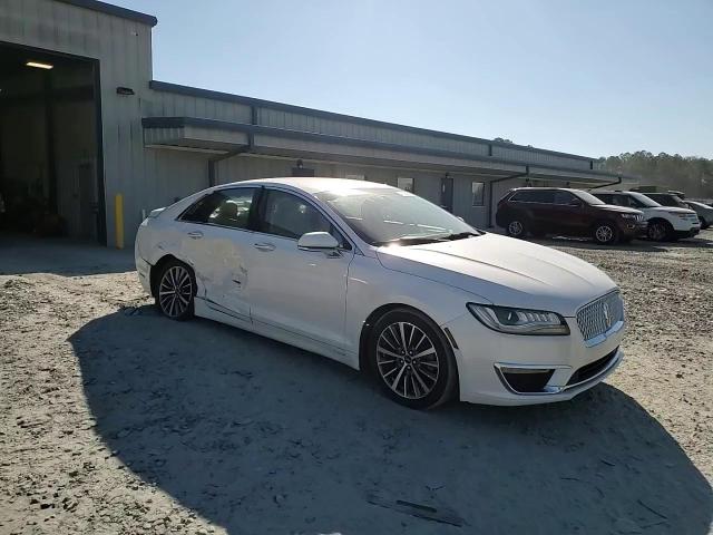 2017 Lincoln MKZ - Image 10