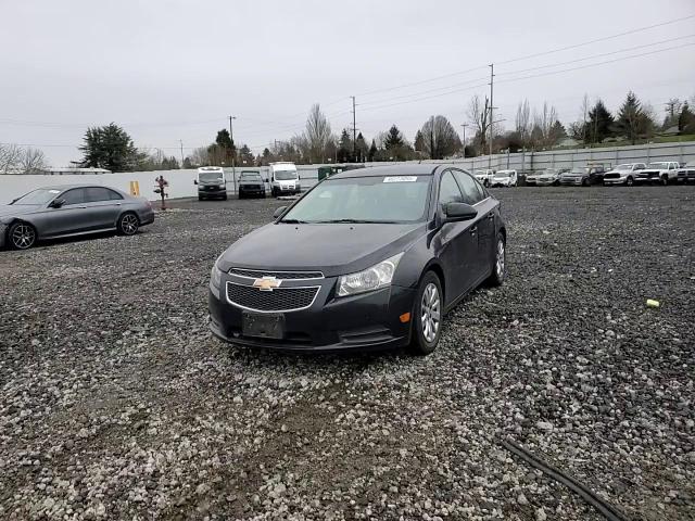 2012 Chevrolet Cruze - Image 11