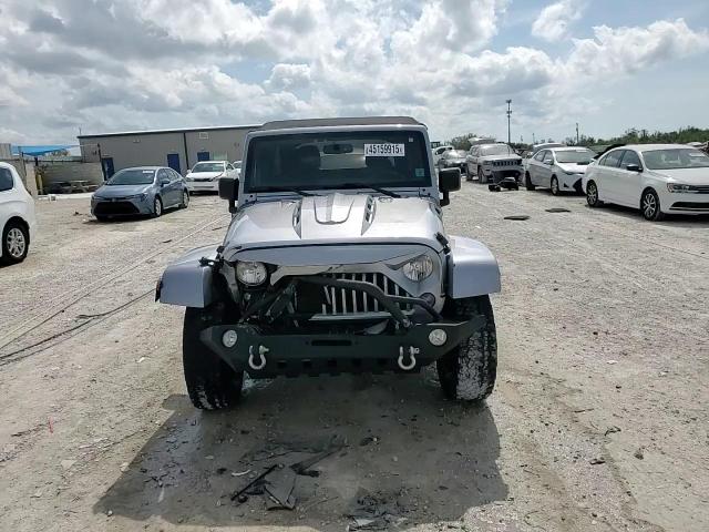2016 Jeep Wrangler - Image 13