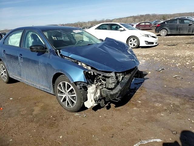 2016 Volkswagen Jetta - Image 10