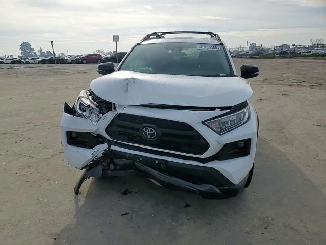 2021 Toyota RAV 4 - Image 12