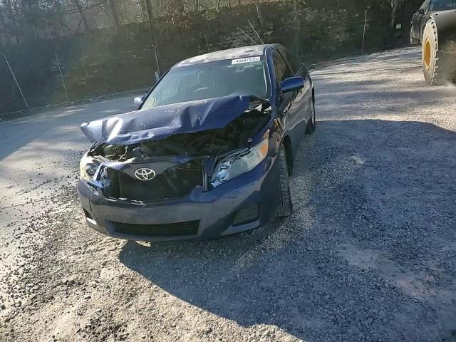 2011 Toyota Camry - Image 11