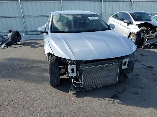 2019 Volkswagen Jetta - Image 10