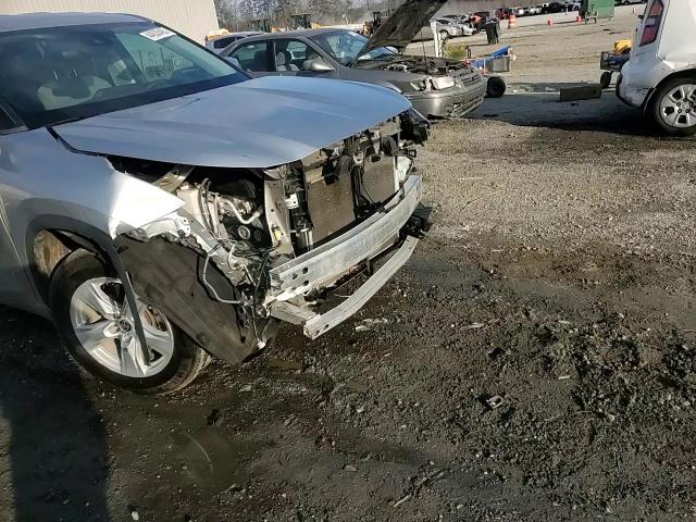 2022 Toyota Highlander - Image 14