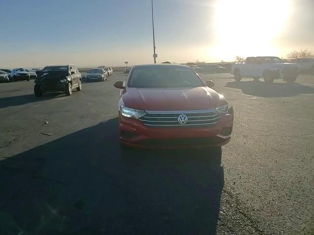 2019 Volkswagen Jetta - Image 10