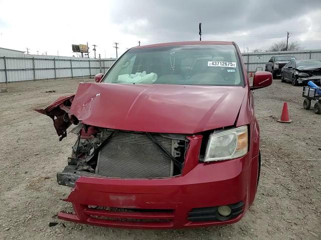2008 Dodge Caravan - Image 12