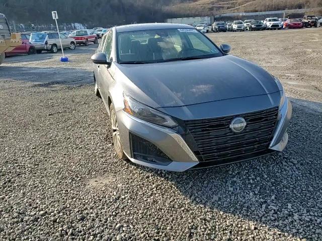 2024 Nissan Altima - Image 13