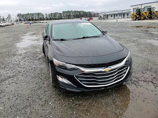 2022 Chevrolet Malibu - Image 11