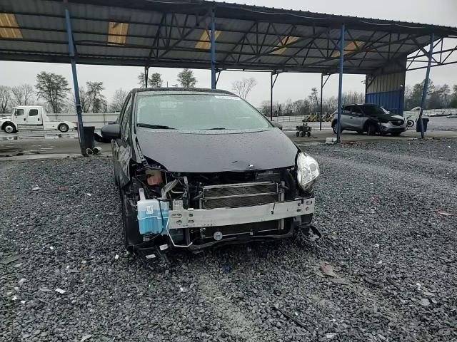2014 Toyota Prius - Image 11