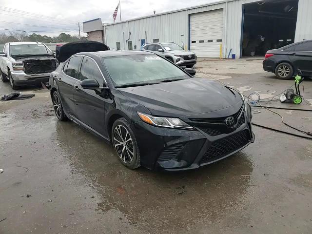 2019 Toyota Camry - Image 13