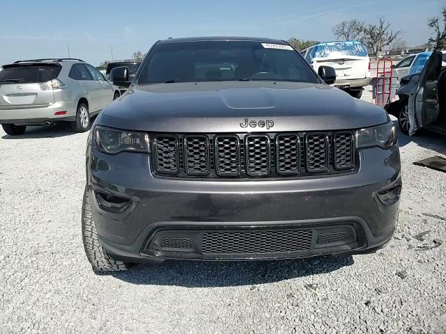 2018 Jeep Grand Cherokee - Image 12